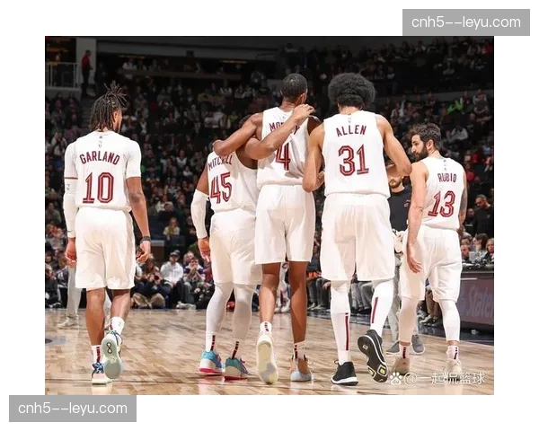 加兰骑士第二持球手,与米切尔球权分配问题仍未完全解决 加兰骑士第二持球手,与米切尔球权分配问题仍未完全解决